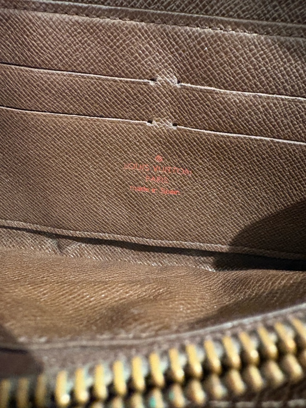 Louis Vuitton
Damier Ebene Pattern Coated Canvas - Picture 10 of 14